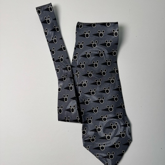 Vintage The Disney Store Mickey Black @ Gray Tie - Picture 2 of 6